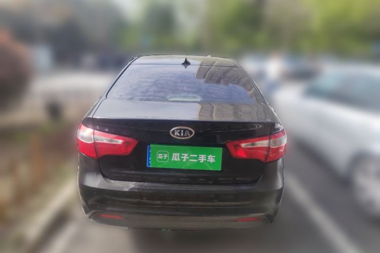 Used Kia K2 2012 Sedan 1.4L MT TOP Commemorative Edition