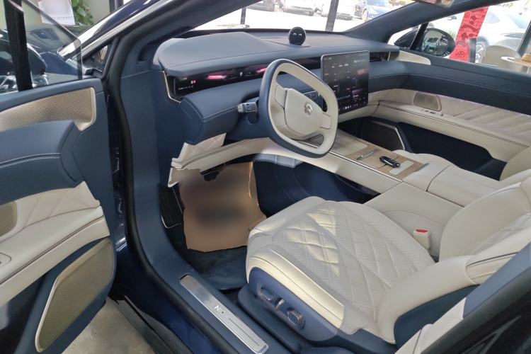 Used Nio ET9 2025 100kWh Signature Edition
