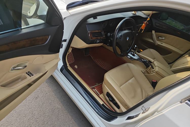 Used BMW 5 Series 2010 530Li Leading Model Driver Seat