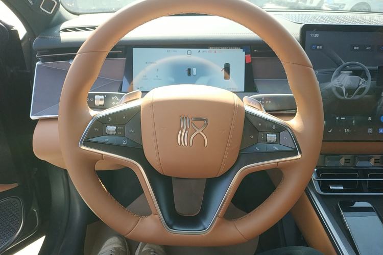 Used BYD Han L 2025 DM-p Four-Wheel-Drive LiDAR Flagship Model Steering Wheel