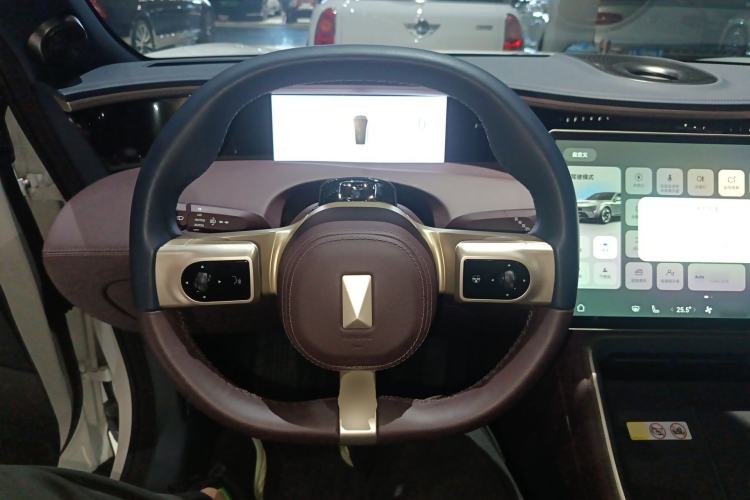 Used Avatr 11 2025 Year Updated Max Extended-Range Version
