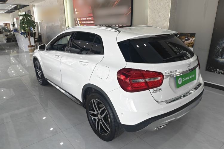 Used Mercedes-Benz GLA 2016 GLA 200 Fashion Model Exterior 2