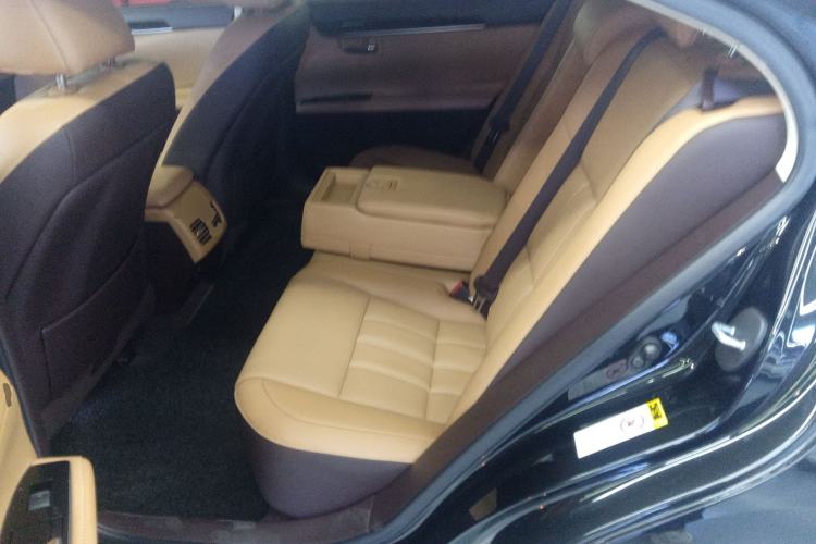 Used Lexus ES 2016 250 Midnight Special Limited Edition
