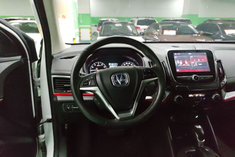 Used CHANGAN CS55 2018 1.5T Automatic Colorful Edition China V Standard Steering Wheel