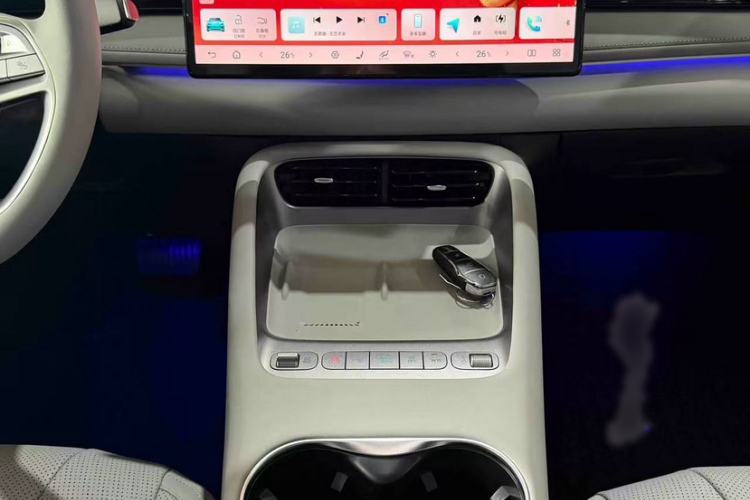 Used BYD Sealion 06 New Energy 2025 Model DM-i 170 Navigation Pro Edition Interior 2