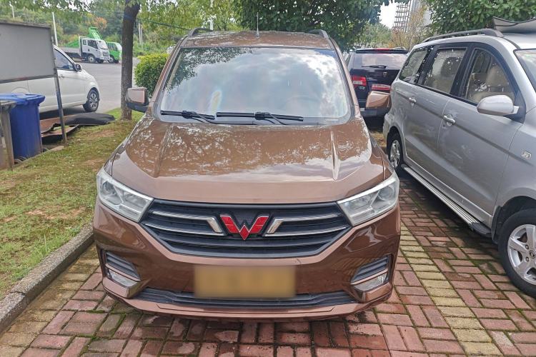 Used Wuling Hongguang 2019 1.5L S Comfort Edition China VI LAR