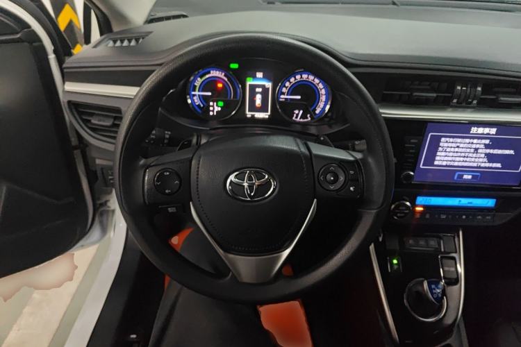 Used Toyota Levin 2016 Dual-Engine 1.8H GS E-CVT Elite Model with Sunroof Steering Wheel