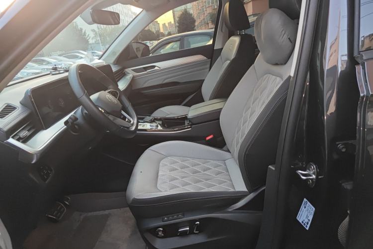 Used Volkswagen Tavendor 2024 380TSI All-Wheel Drive R-Line Cruise Edition
