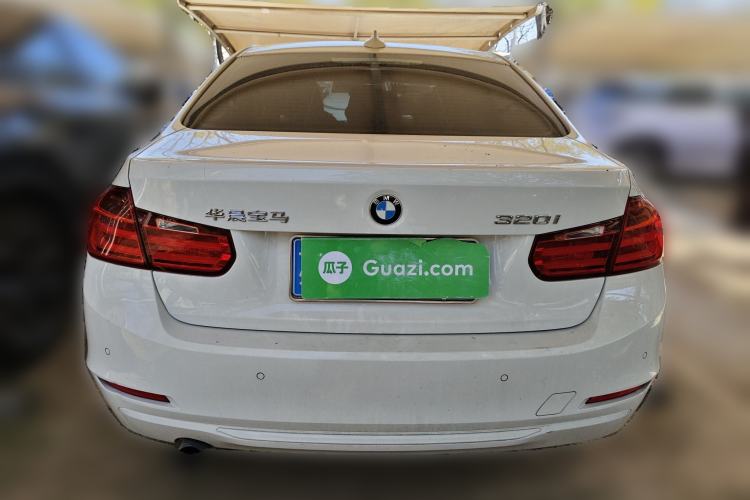 Used BMW 3 Series 2015 320i Fashion Model