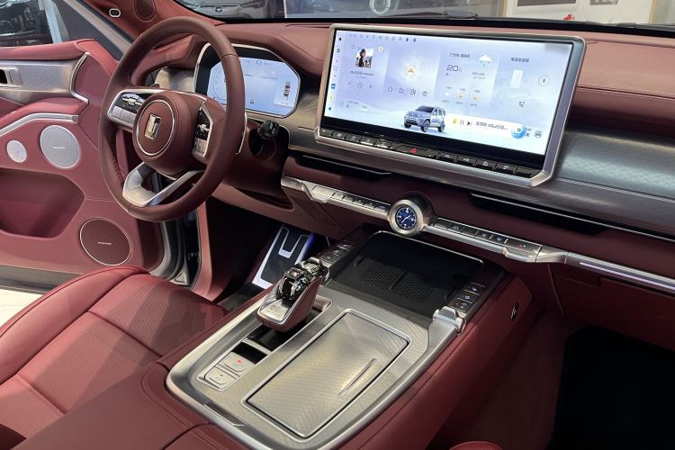 Used Tank 700 New Energy 2024 Hi4-T Extreme Edition Interior 7