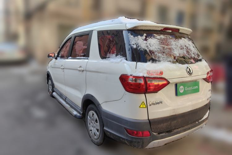 Used Dongfeng Fengon 370 2016 1.5L Manual Standard Model II 7 Seats
