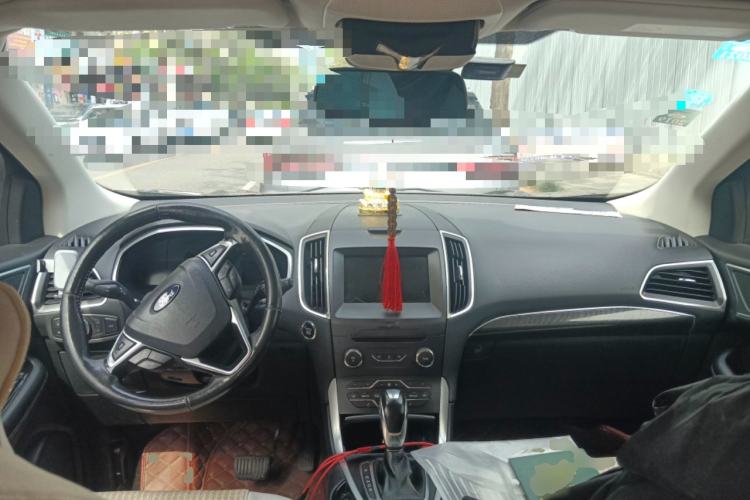 Used Ford Edge 2015 2.0T GTDi Two-Wheel-Drive High-Line Version
