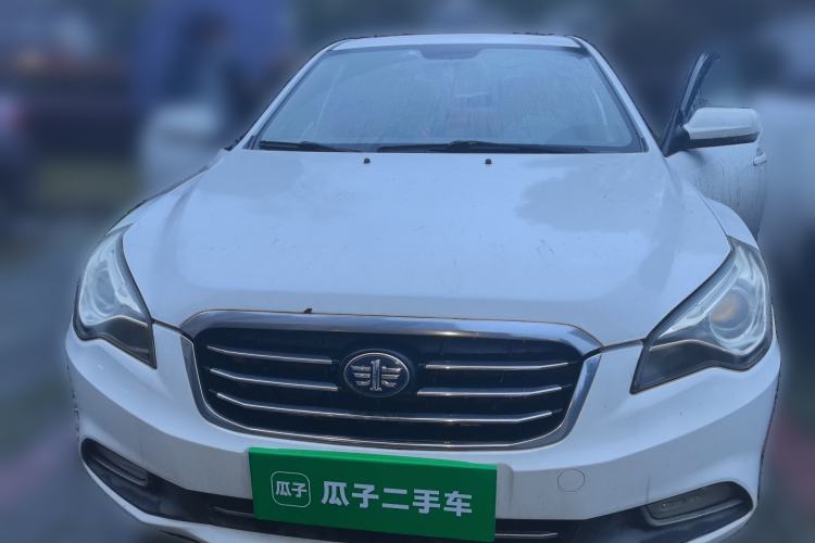 Used Bestune B50 2013 1.6L manual luxury version Front