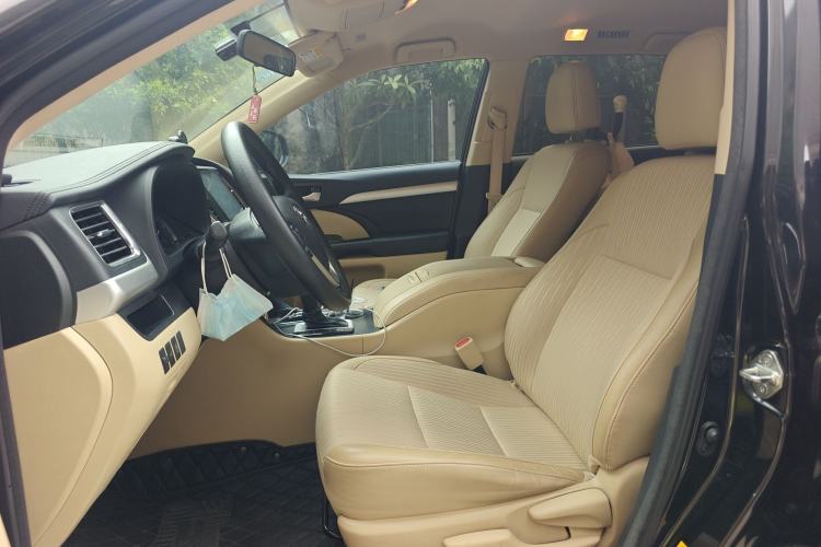 Used Toyota Highlander 2018 2.0T Two-Wheel Drive Elite Edition 5 Seats Emission Standard China V Left Front Seat