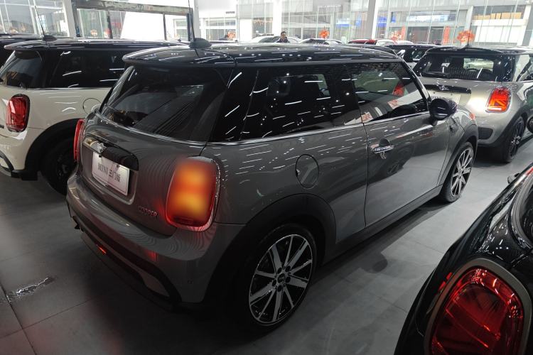 Used MINI MINI 2022 1.5T COOPER Artist
