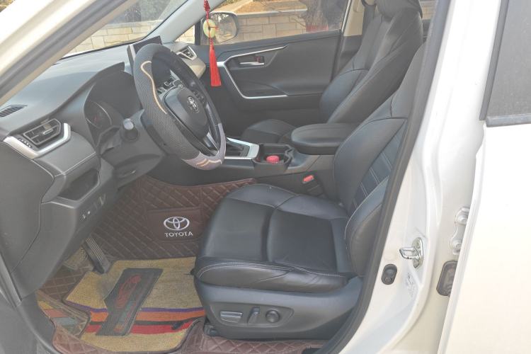 Used Toyota Wildlander 2021 2.0L CVT Two-Wheel Drive Luxury Edition