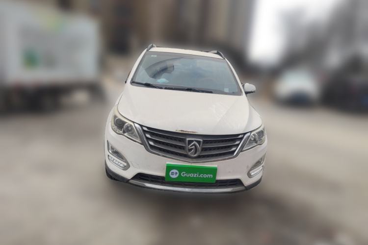 Used Baojun 560 2015 1.8L Manual Elite Edition

