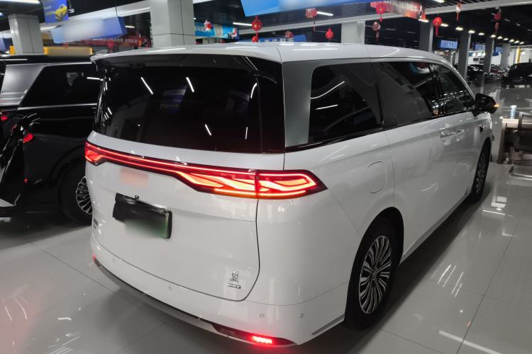 Used BYD Xia 2025 DM-i 1.5T 180km Excellence Model Rear Right 45 Deg