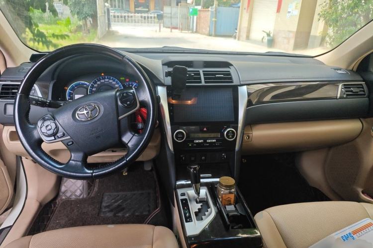 Used Toyota Camry 2012 Luxurious Edition 2.5HG Zunrui