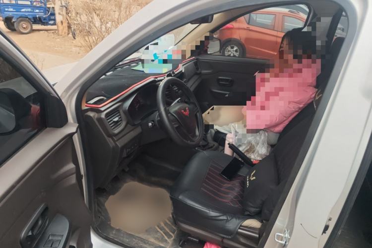 Used Wuling Hongguang V 2022 1.5L Jingqu Edition Electric-Assist LAR