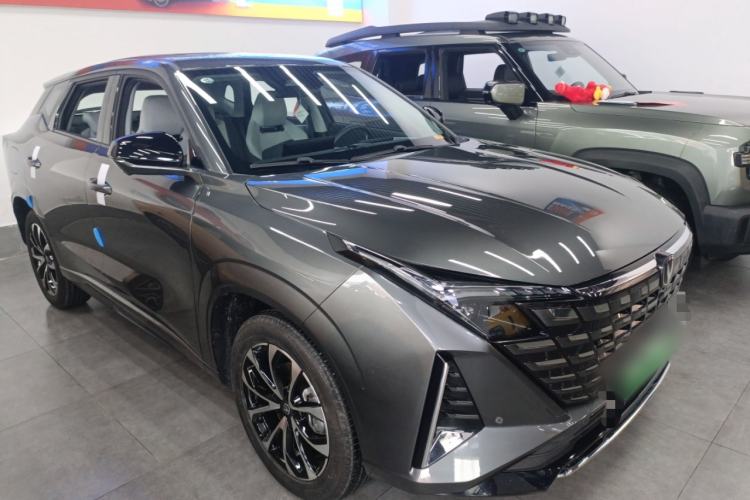 Used Changan UNI-Z New Energy 2024 Blue Whale Smart Electric iDD 125km Beyond Edition