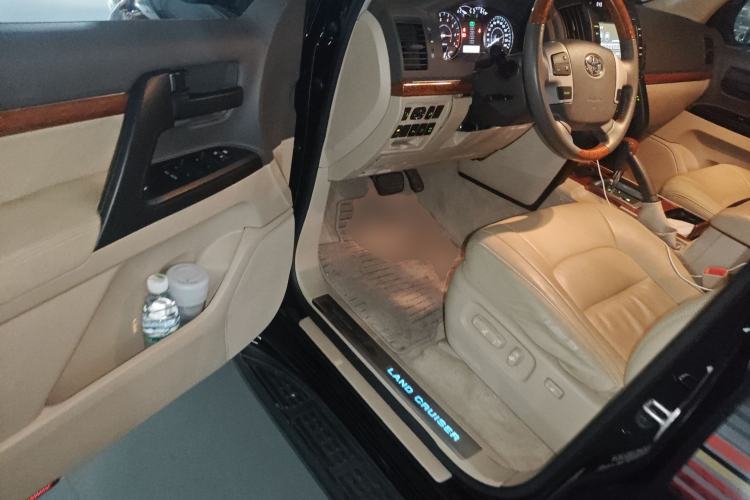 Used Toyota Land Cruiser 2012 4000
