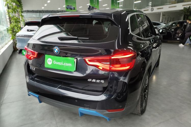 Used BMW iX3 2021 Updated Leading Edition
