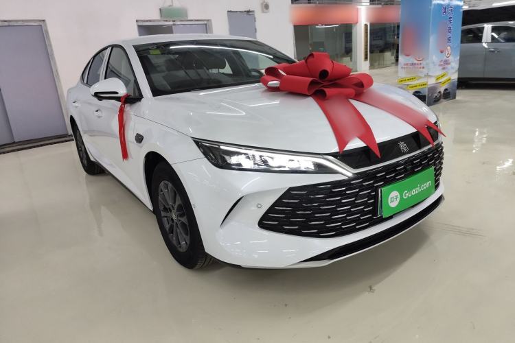 Used BYD Qin L 2025 DM-i Smart Drive 80KM Leading Model Front Right 45 Deg