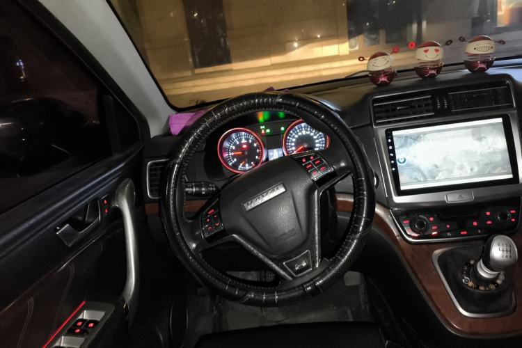 Used Haval H6 2015 Revised Version Sport Edition 1.5T Manual Transmission Two-Wheel Drive Elite Grade Steering Wheel
