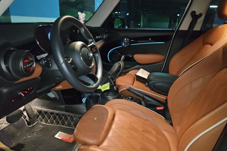 Used MINI 2022 1.5T COOPER Artist Five-Door Edition
