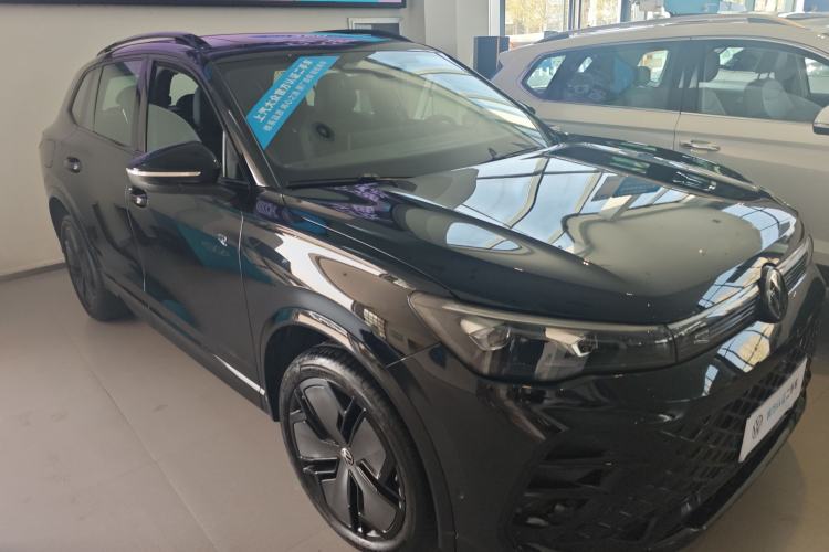 Used Volkswagen Tiguan L 2024 PRO 380TSI Four-Wheel Drive R-Line Prestige Edition Front Right 45 Deg