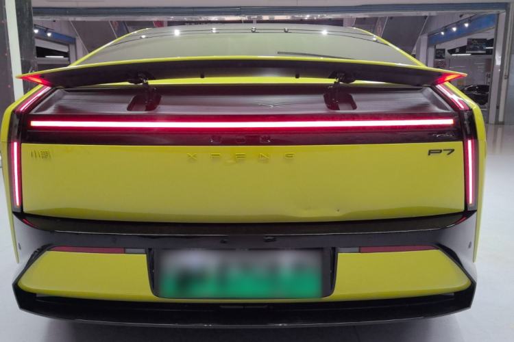 Used XPeng P7 2025 Model—820 Ultra Long Range Ultra
