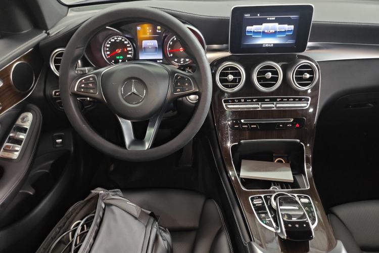 Used Mercedes-Benz GLC 2016 GLC 260 4MATIC Luxury Model
