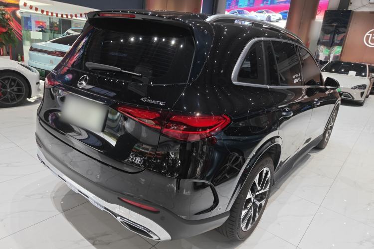 Used Mercedes-Benz GLC 2023 Facelift GLC 260 L 4MATIC Luxury Version 5 Seats