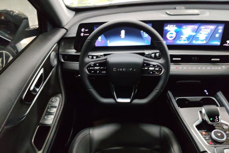 Used Chery Tiggo 8 PRO 2022 290T Two-Wheel Drive Sky Dome Edition 7 Seats Steering Wheel