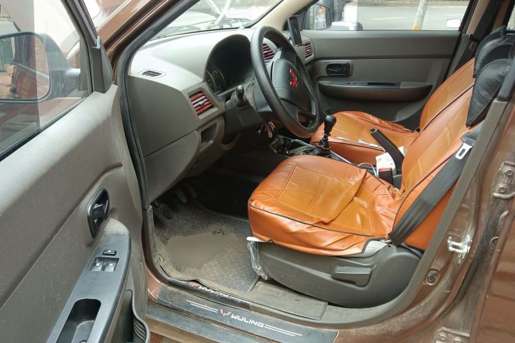 Used Wuling Hongguang 2018 1.5L Classic S Standard Model
