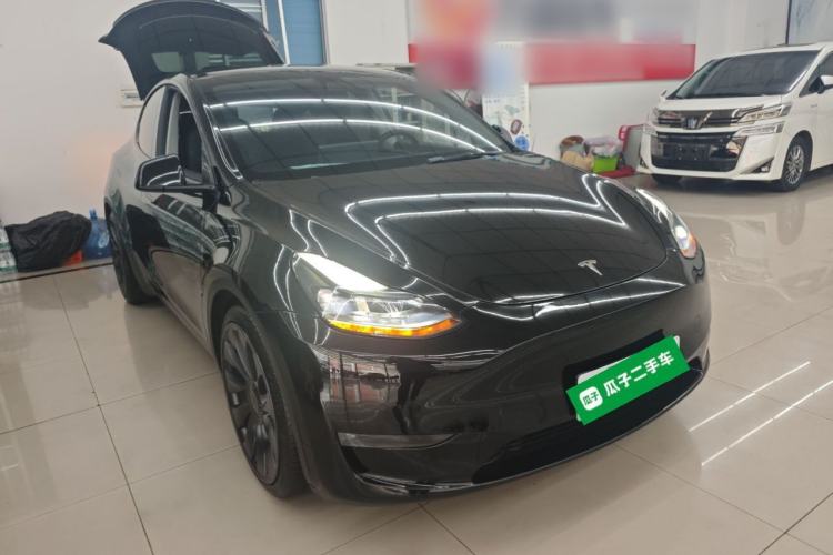 Used Tesla Model Y 2022 Performance High-Performance All-Wheel-Drive Version Front Right 45 Deg