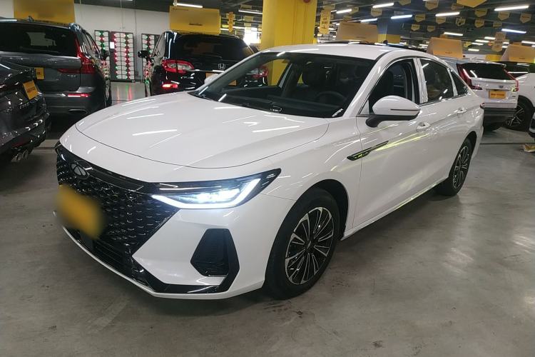 Used Chery Fengyun A8 2025 Model 70km Standard Version