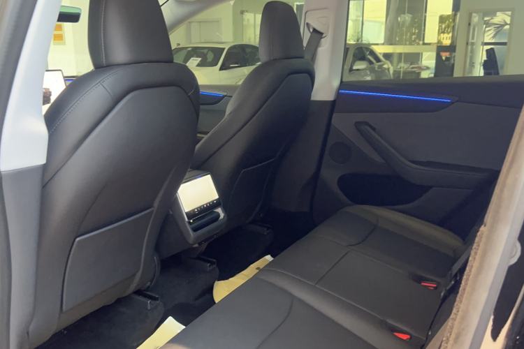 Used Tesla Model Y 2025 Rear-Wheel-Drive Version