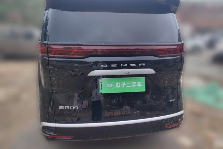 Used Denza D9 2024 DM-i 970 Luxury Model
