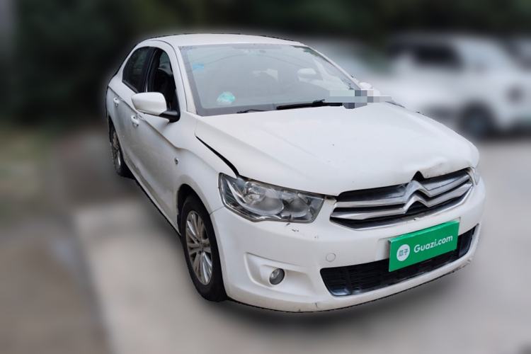Used Citroen Elysee 2015 Zhishang Edition 1.6L Manual Fashion Model Front Right 45 Deg