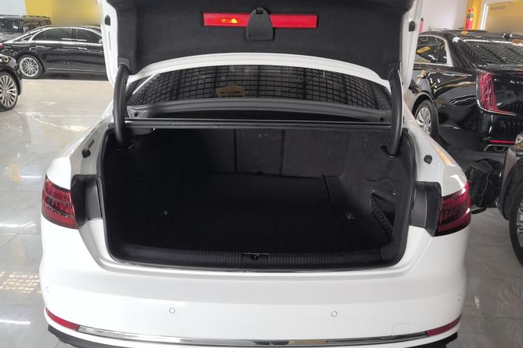 Used Audi A4L 2018 30th Anniversary Edition 40 TFSI Trendy Model Trunk