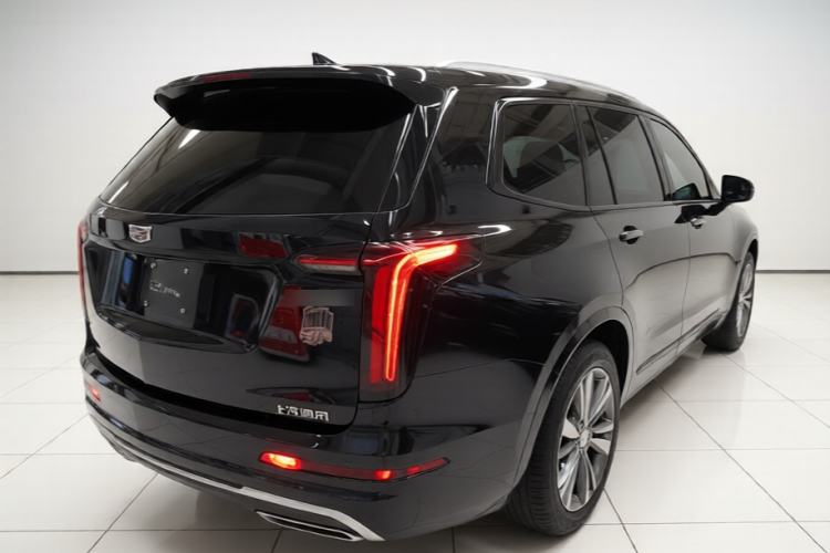 Used Cadillac XT6 2020 28T Six-Seater Luxury Sporty Enjoy-the-Comfort Safety Edition Rear Right 45 Deg