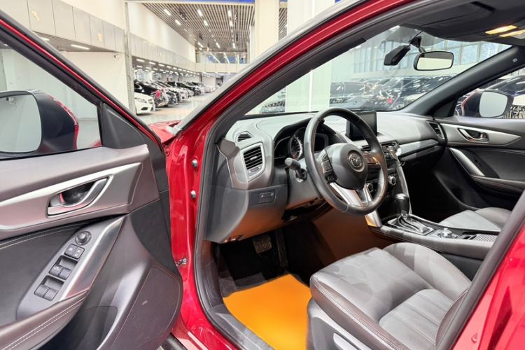 Used Mazda CX-4 2016 2.5L Automatic 4x4 Sky Blue Passion Edition
