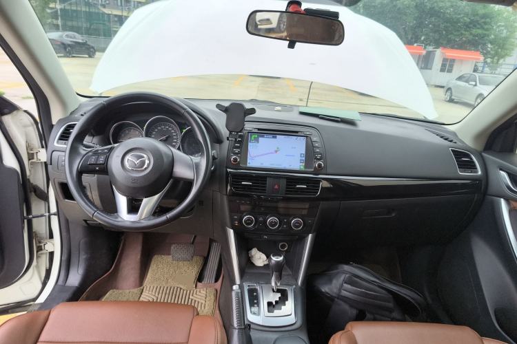 Used Mazda CX-5 2014 2.0L Automatic Two-Wheel Drive Urban Version Center Console