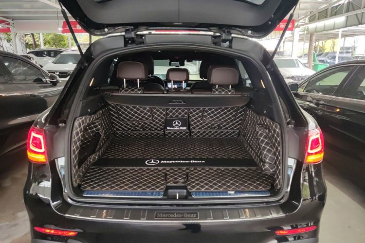 Used Mercedes-Benz GLC 2020 Facelift GLC 300 L 4MATIC Dynamic Edition
