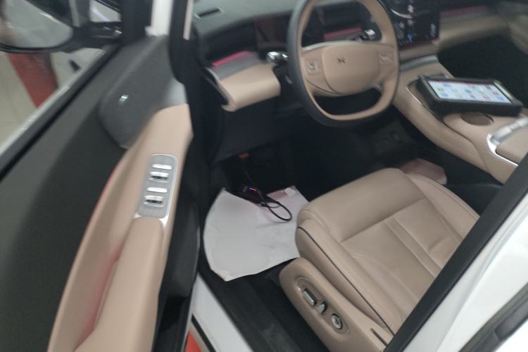 Used XPeng X9 2024 702 Ultra-Long Range Pro Driver Seat