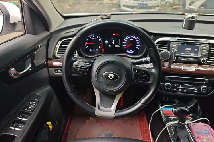 Used Kia K4 2014 1.8L Automatic DLX Steering Wheel