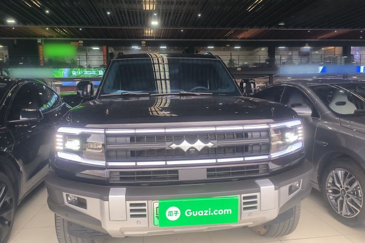 Used Formula Leopard 5 2023 Explore Edition Front