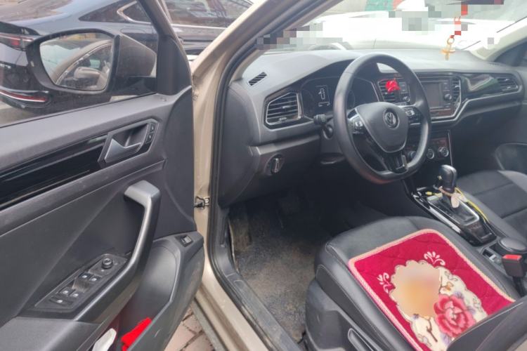 Used Volkswagen T-ROC 2018 280TSI DSG Two-Wheel-Drive Comfort Version China V Standard Driver Seat